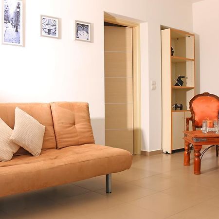 Villa Almyra Goúrnes Kamer foto